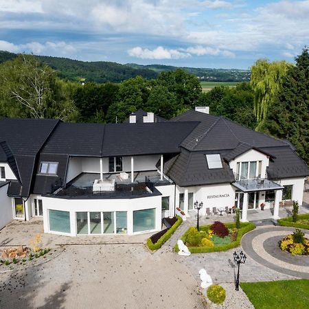 Dwor Wapowce Hotel Eksteriør billede