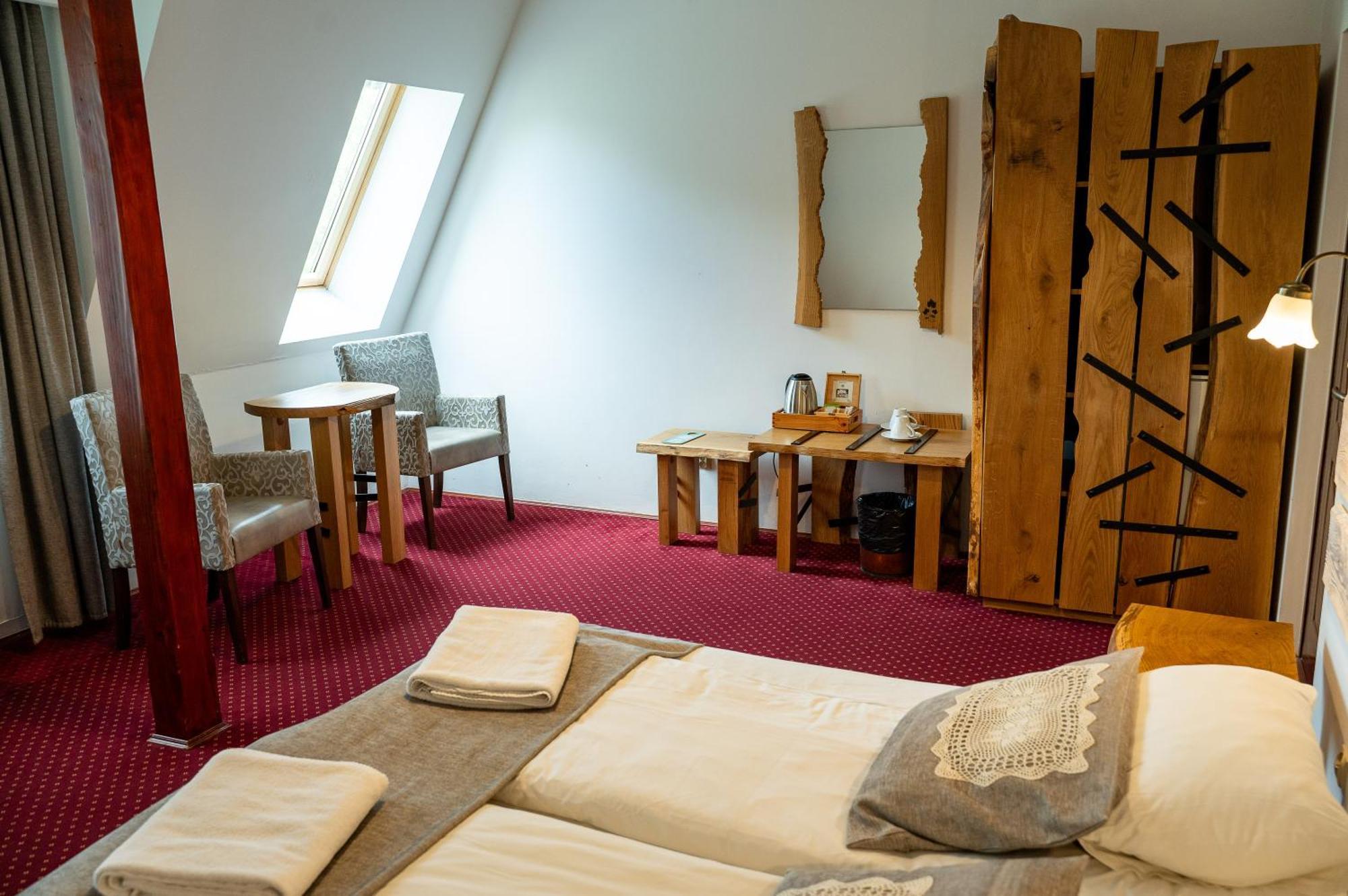 Dwor Wapowce Hotel Eksteriør billede