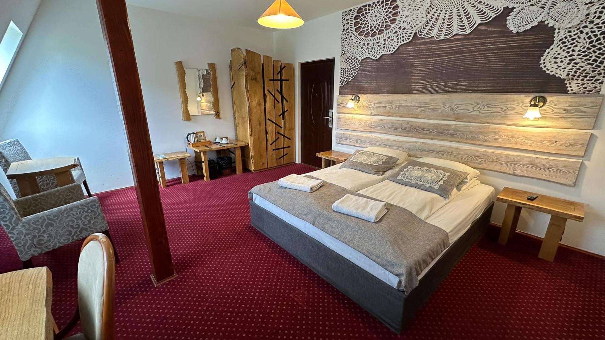 Dwor Wapowce Hotel Eksteriør billede